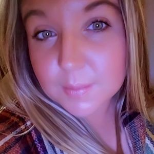 Meet your Posher, Alycia